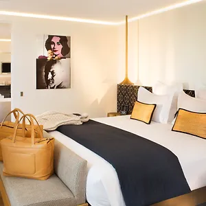 Hotel Marignan Champs-elysées, Parigi